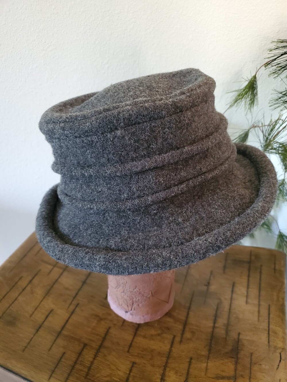 Scala 100% Boiled Wool Tula Cloche Bucket Hat Grey Packable Crushable Flapper